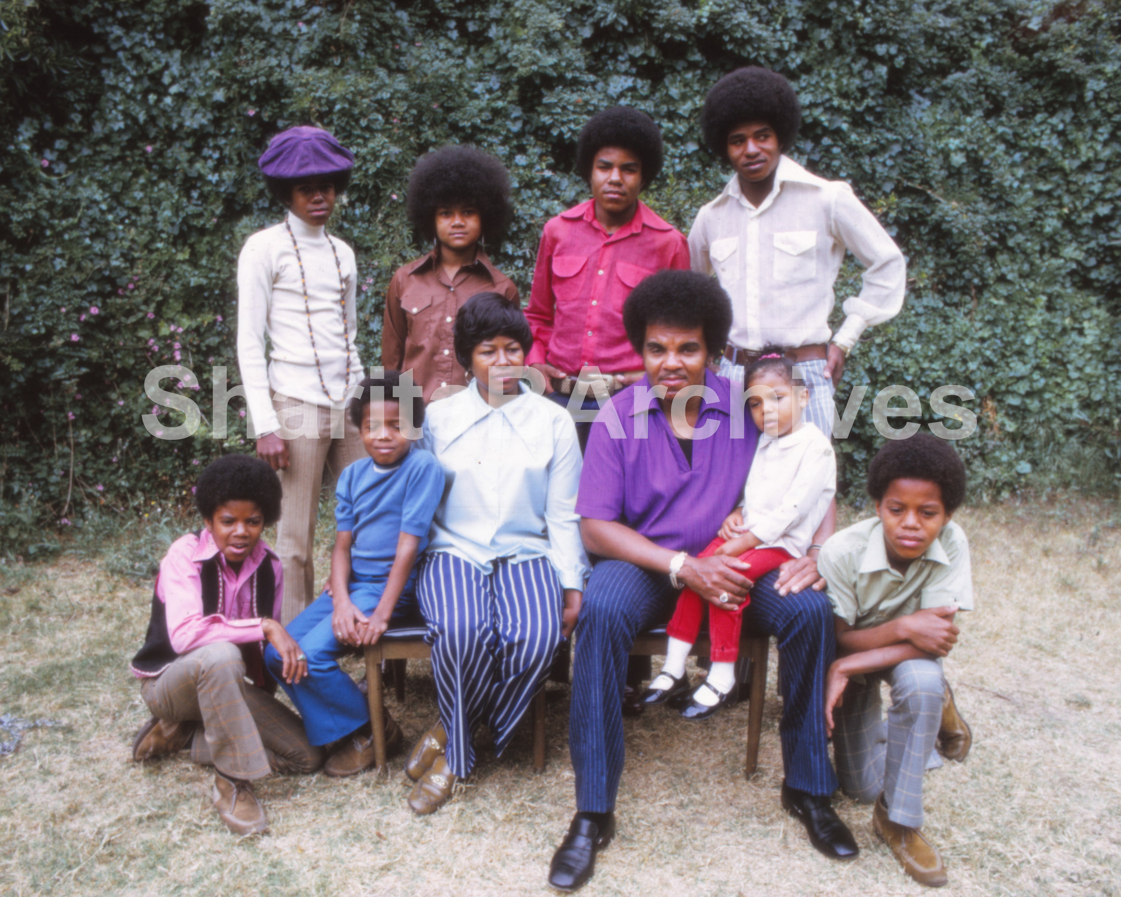 The Jackson Family – Encino Home Portrait